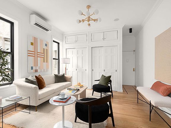 3rd image of 466 15th St APT 15