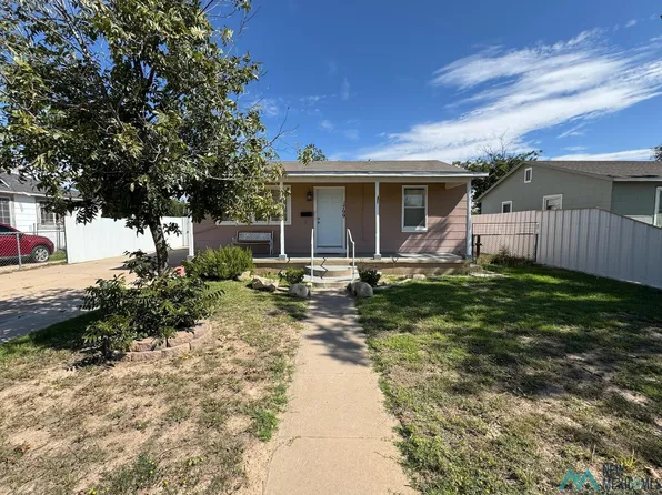 1709 Pontiac Dr N, Roswell, NM 88201