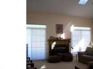 138 Porthcawl Ct, Avondale, PA 19311