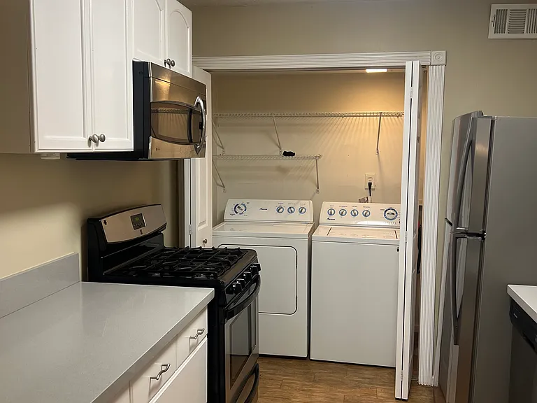 1401 Vicksburg Pl — Photo 10