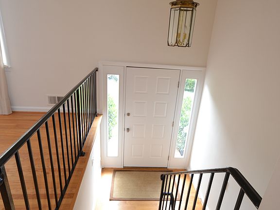 Split Foyer Entry