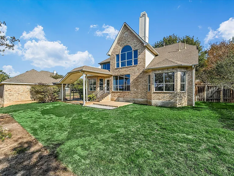 10802 Hastings Ln — Photo 24