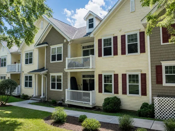 65 Pearl Street #3, Essex Junction, VT 05452