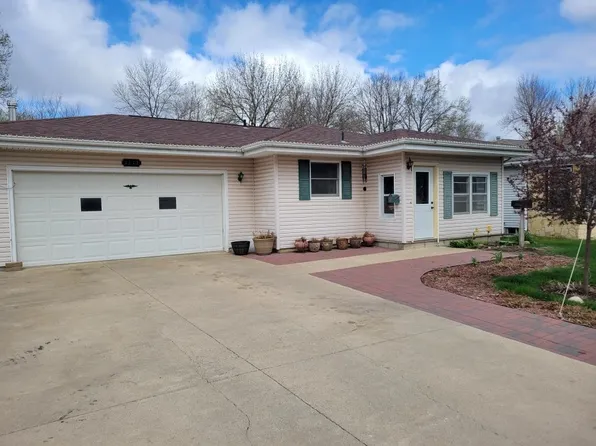 1113 L Ave, Milford, IA 51351