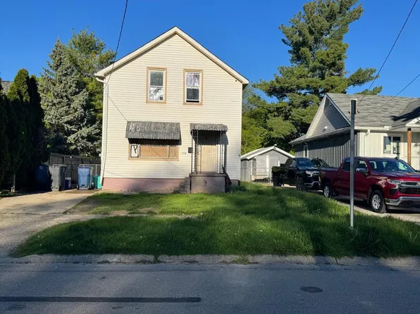 1714 Levern St, Flint, MI 48506