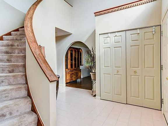 2nd image of 3361 Lenox Dr