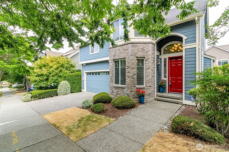 2nd image of 2972 NE Marquette Way