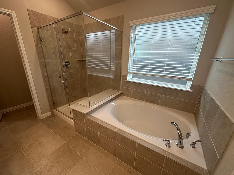 3435 Dry Creek Dr — Photo 6