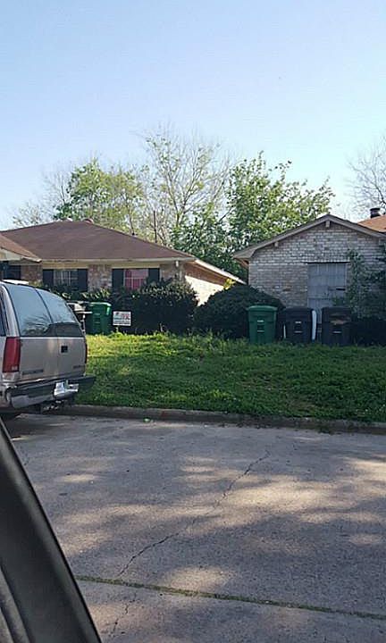 1st image of 12811 Bexley Dr