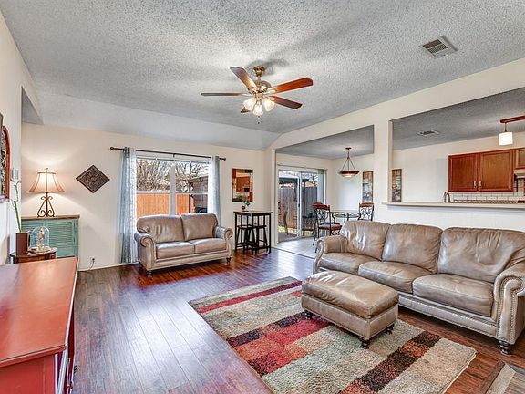 5th image of 3113 Briary Trace Ct