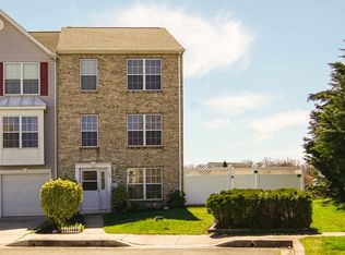 152 Versailles Ct, Newark, DE 19702