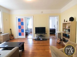 34-28 28th St #3B, Astoria, NY 11106