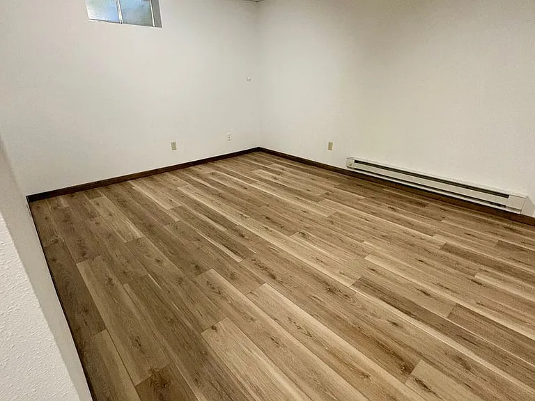 340 Olympic Dr — Photo 10