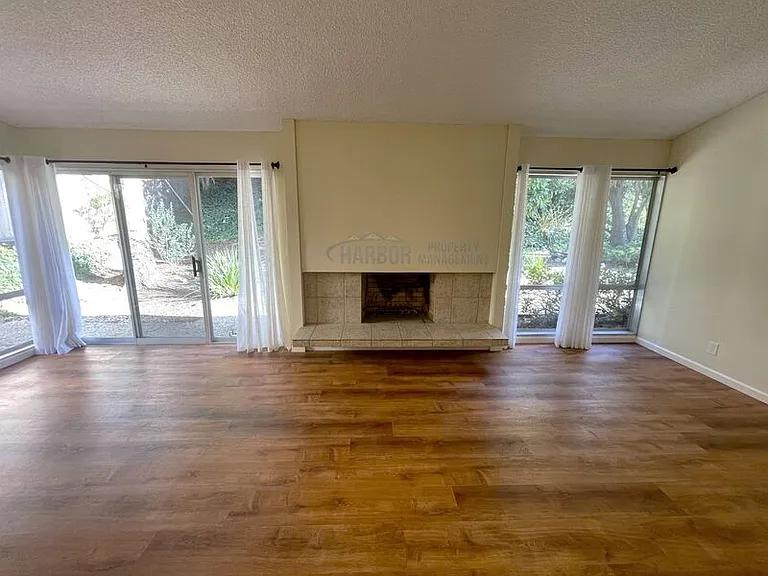 6932 Willowtree Dr — Photo 14