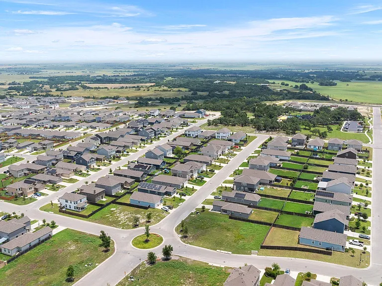 313 McLintock Rd — Photo 35
