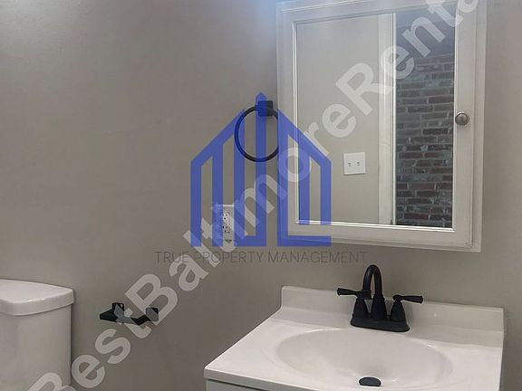 5th image of 1823 Ramsay St