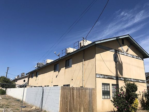4th image of 1731 S Central Ave