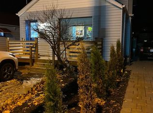 2491 Gerrard St E, Toronto, ON M1N 1W7