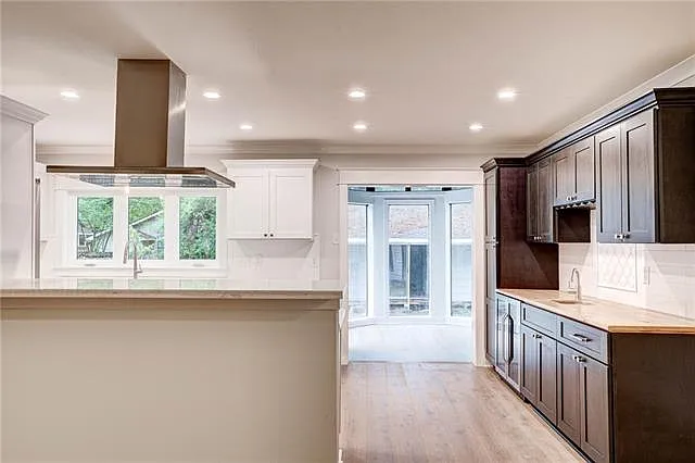 715 Aurora St — Photo 7