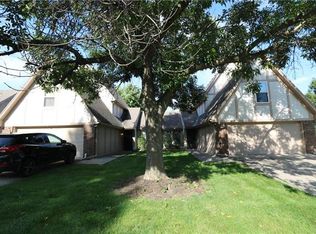 332 N Park Dr, Raymore, MO 64083