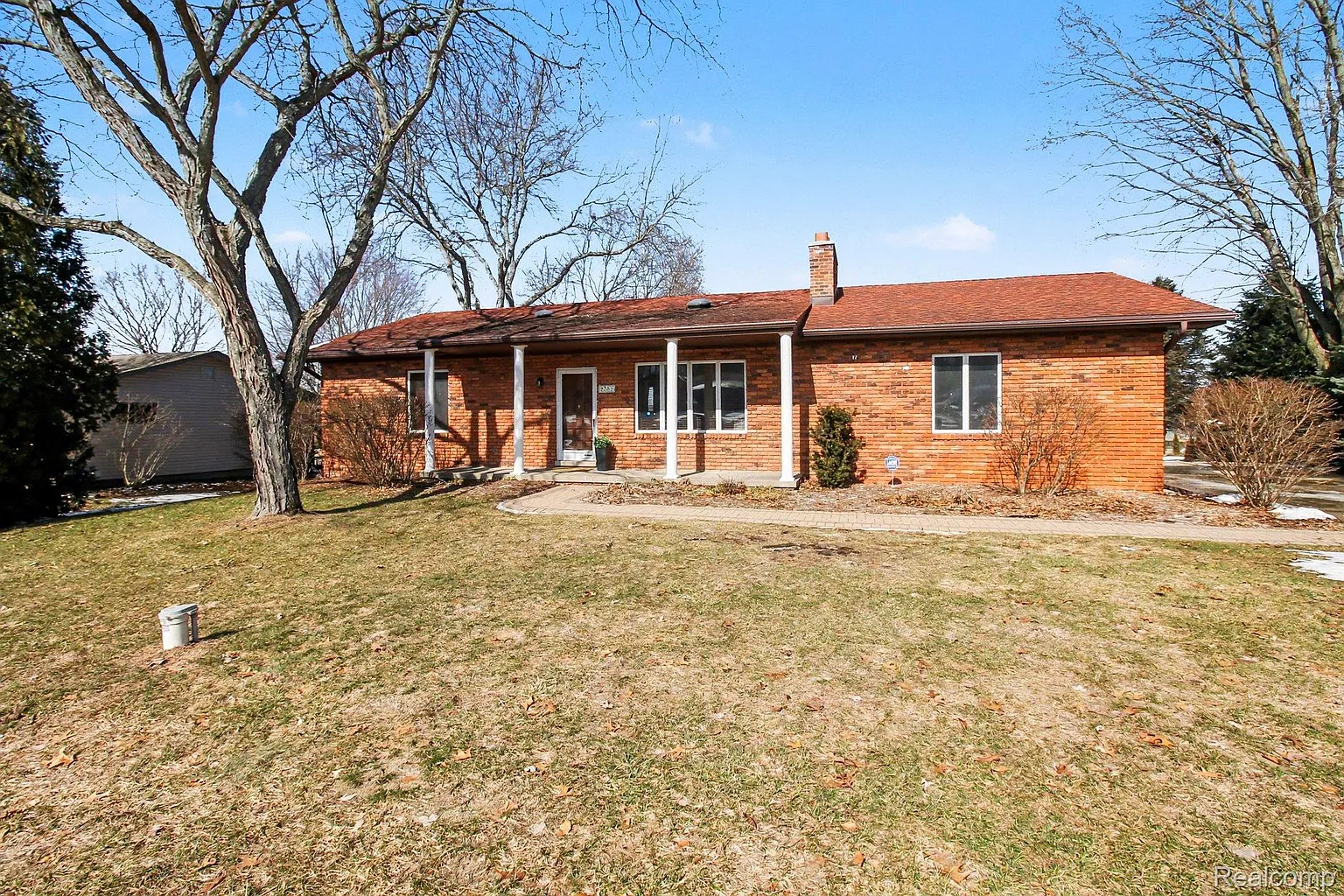 8783 Skylane Dr photo 1