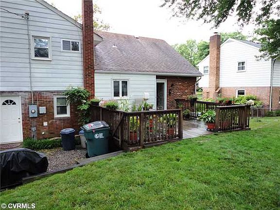 2nd image of 8002 Costin Dr