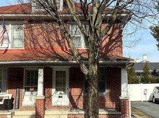 3 W Orange St, Lititz, PA 17543