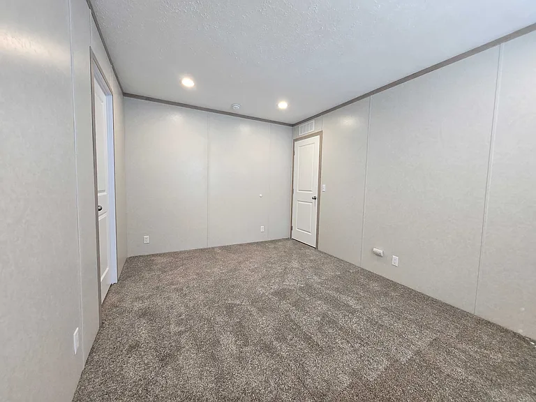 29800 Guilford Cir #297 — Photo 11