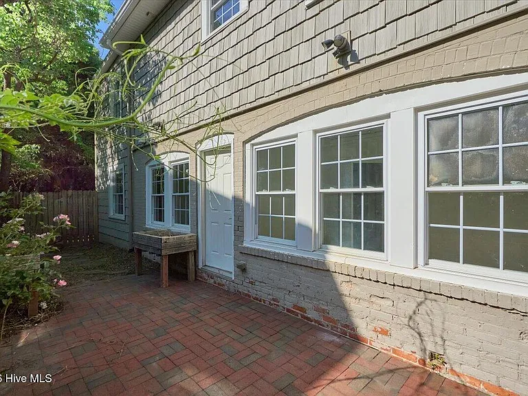 430 N Ridge St — Photo 63