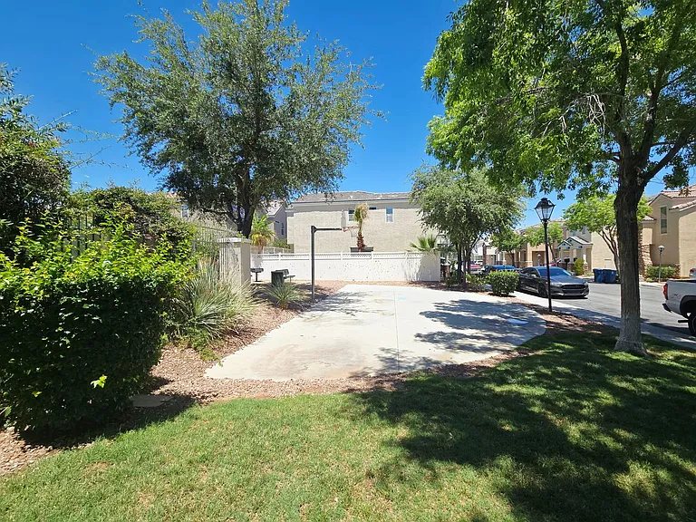 8295 Golden Flowers St — Photo 32