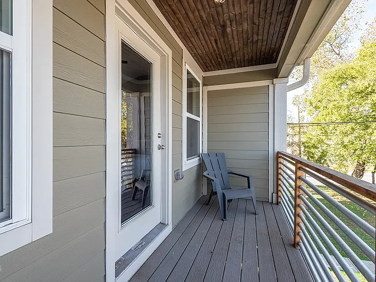 6223 California Ave — Photo 38