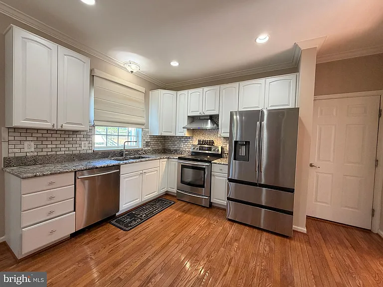 10214 Moss Tower Pl — Photo 5