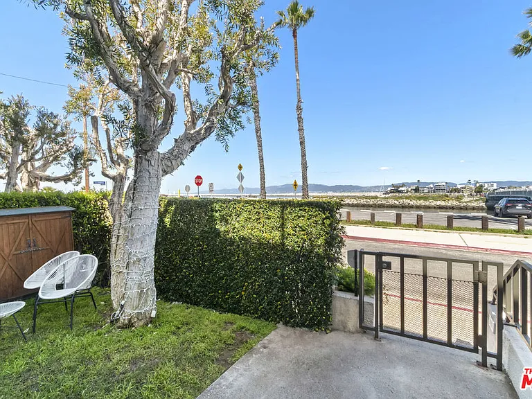 6209 Pacific Ave #103 — Photo 40