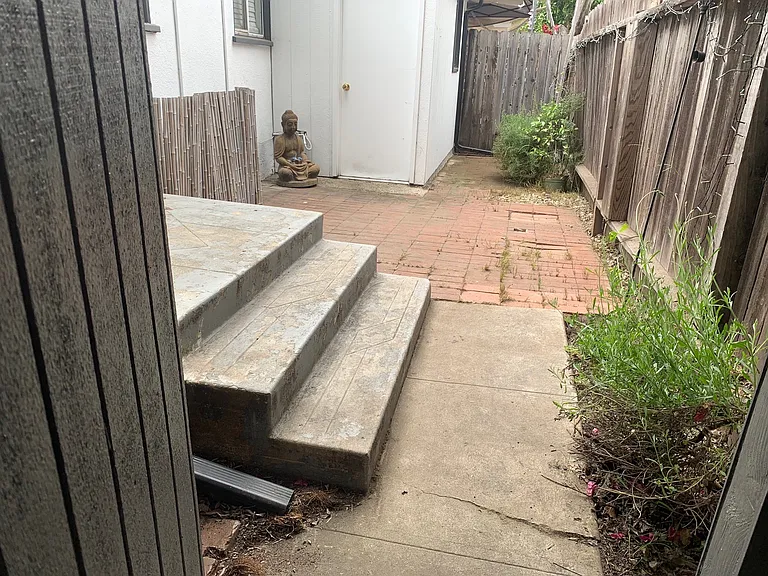 4231 Alcove Ave — Photo 8