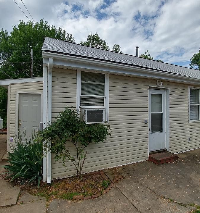 1st image of 455 Cambridge St #3