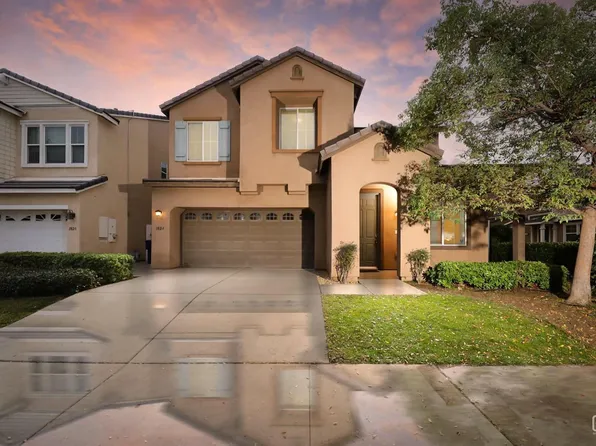 1824 Delacorte Dr, Bakersfield, CA 93311