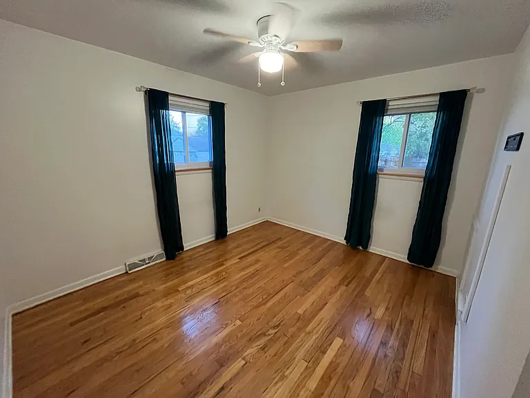 124 Alice Ave — Photo 9