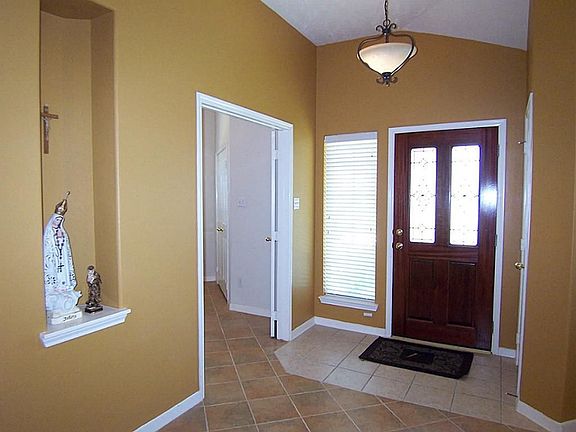 4th image of 24715 Laurel Chase Ln