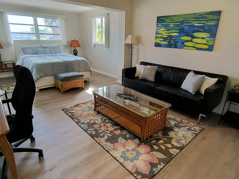 910 Juno Dr — Photo 12