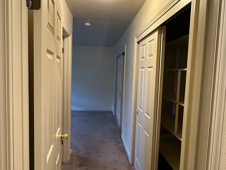 660 Westside Blvd #A — Photo 17