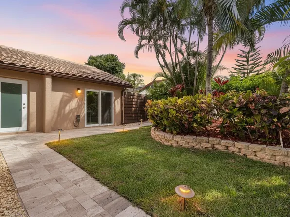734 Camino Gardens Lane, Boca Raton, FL 33432