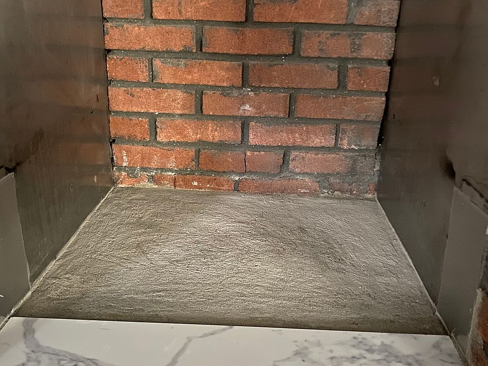 2nd image of 12 River Ln