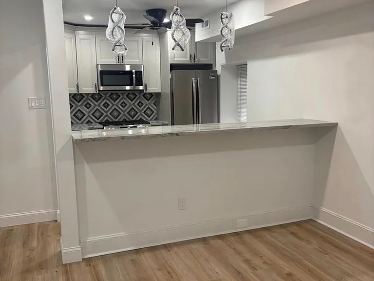 320 Loney St #C — Photo 5