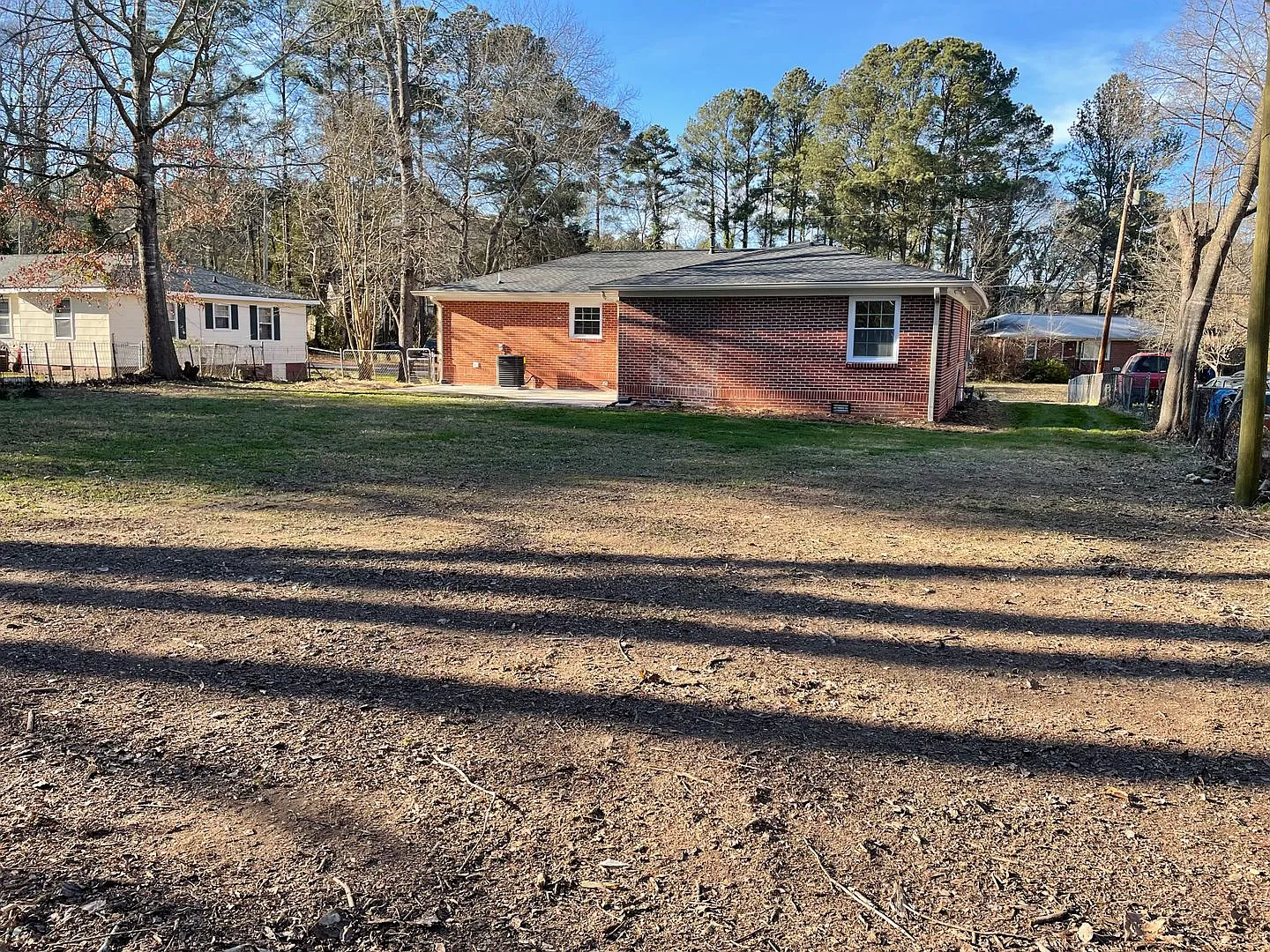 Updated Brick 3/2 House in West Rome $1,595 — Photo 3