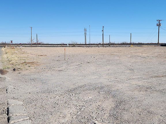 5th image of 5024 Riley Ct