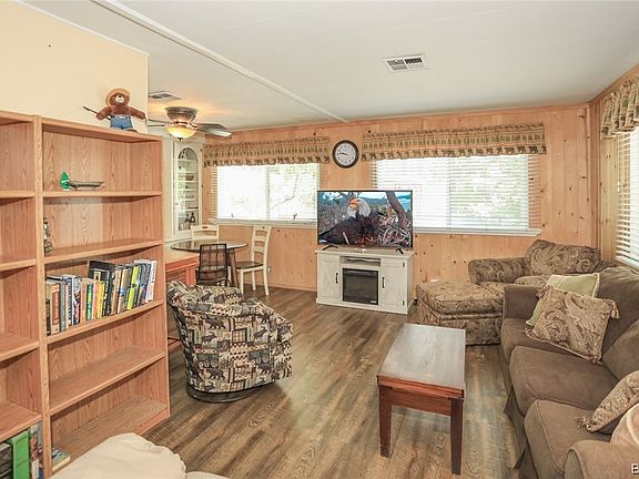 5th image of 475 Thrush Dr APT 2