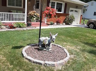 1 New York Dr, Whiting, NJ 08759