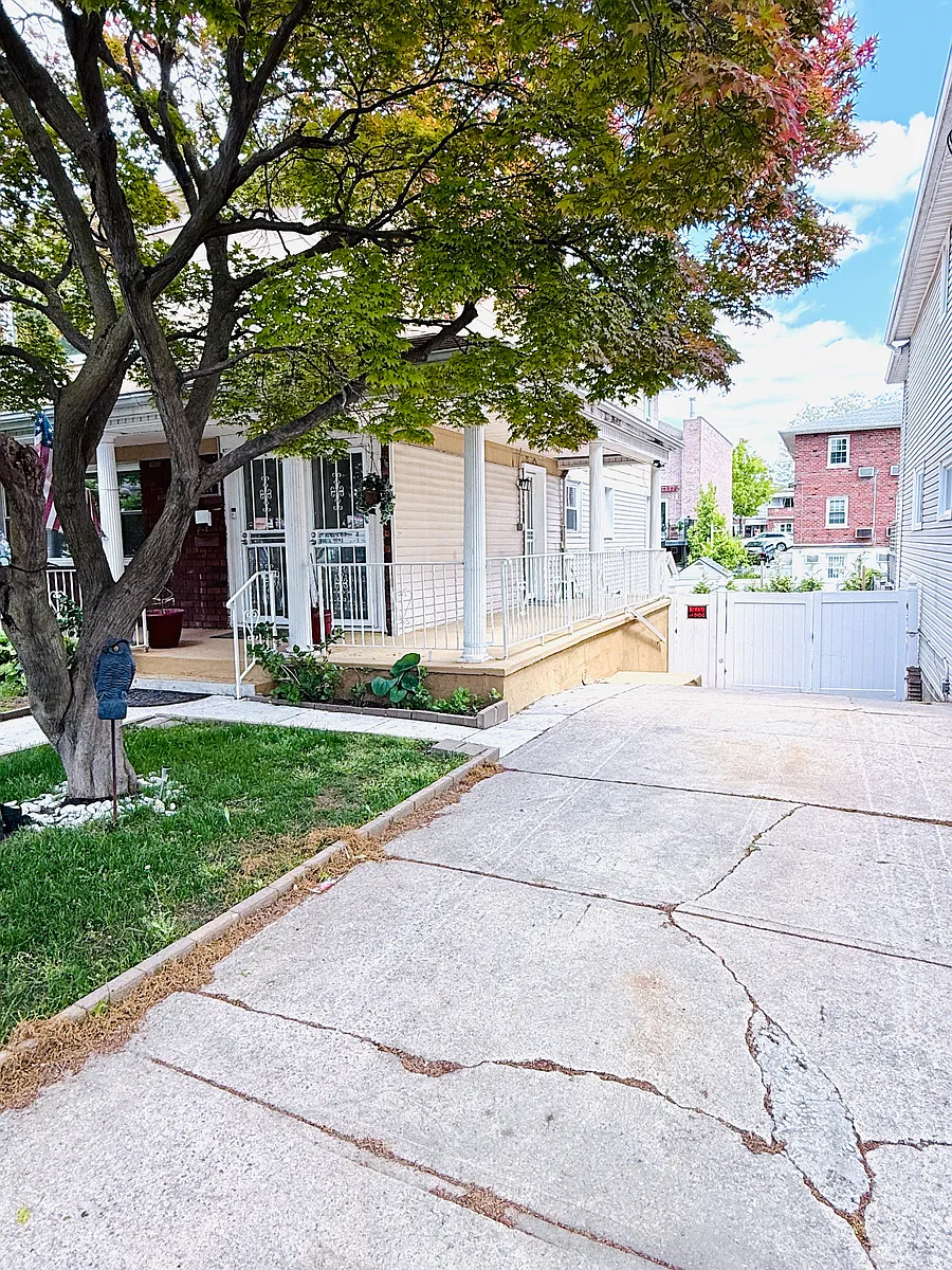 Building Photo - 1514 Robertson Pl #2