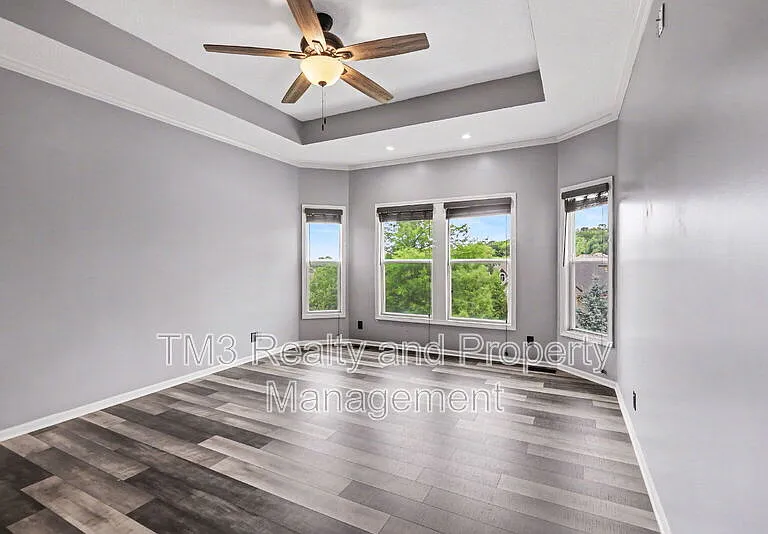5605 NE Coral Dr — Photo 13