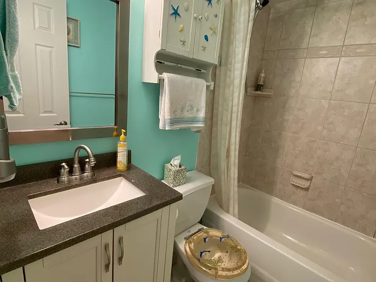703 SW Central Ave #105 — Photo 6